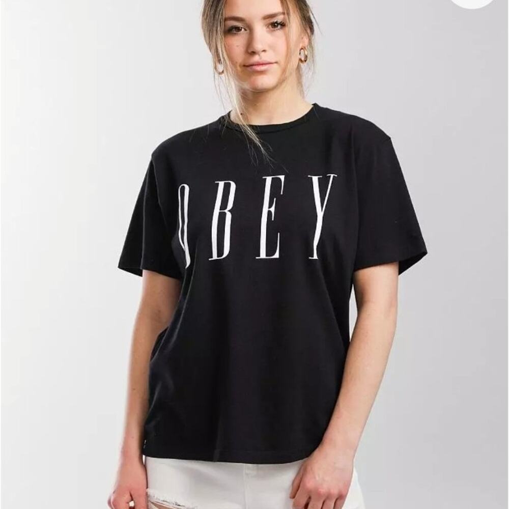 Obey Tshirt NWT size small
